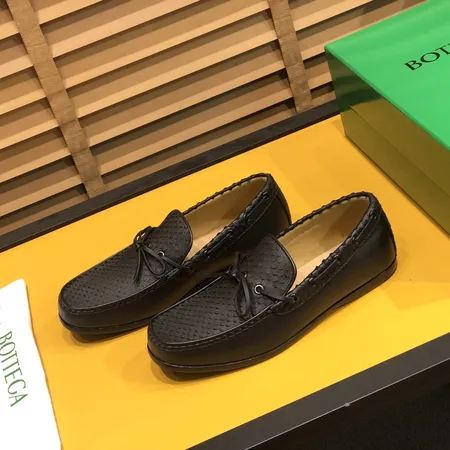 ボッテガ ヴェネタ ビジネスシューズ