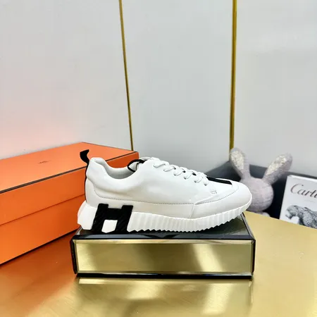 エルメス スニーカー