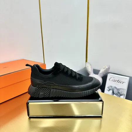 エルメス スニーカー