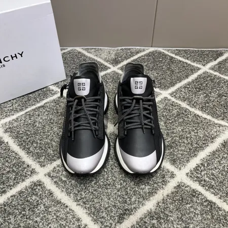 ジバンシィ スニーカー