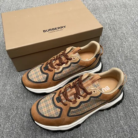 バーバリー ス スニーカー