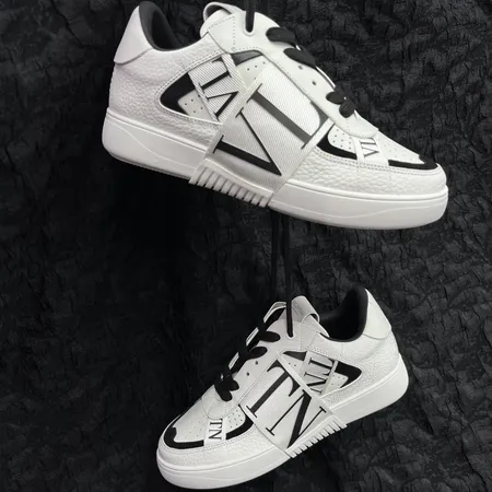 ヴァレンティノ カジュアルシューズ