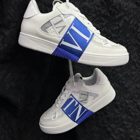 ヴァレンティノ カジュアルシューズ