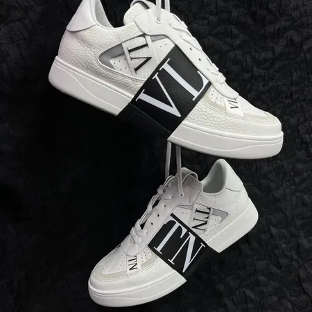 ヴァレンティノ カジュアルシューズ