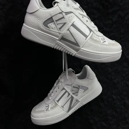 ヴァレンティノ カジュアルシューズ