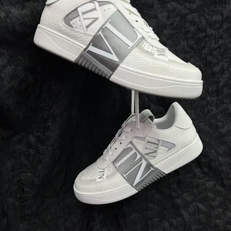 ヴァレンティノ カジュアルシューズ