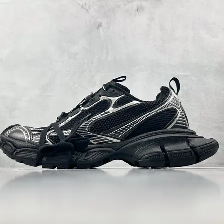 バレンシアガ スニーカー