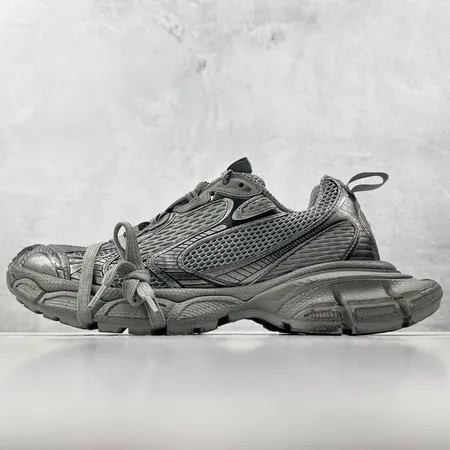 バレンシアガ スニーカー