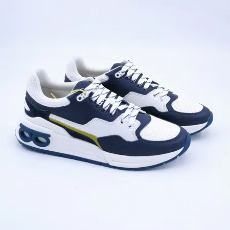 フェラガモ カジュアルシューズ