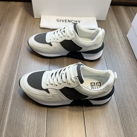 ジバンシィ カジュアルシューズ