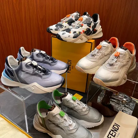 フェンディ スニーカー