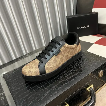 コーチ カジュアルシューズ