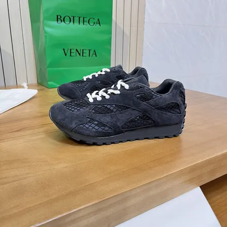 ボッテガ ヴェネタ カジュアルシューズ