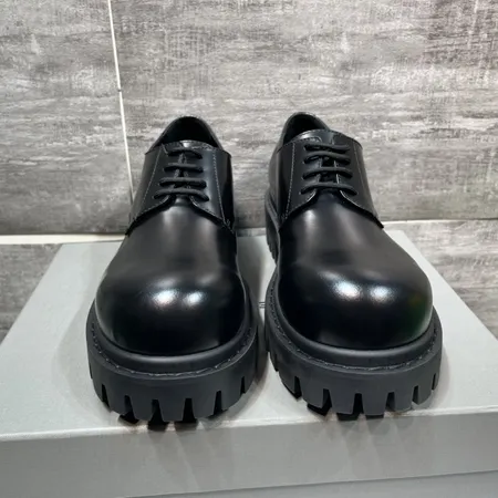 バレンシアガ ビジネスシューズ