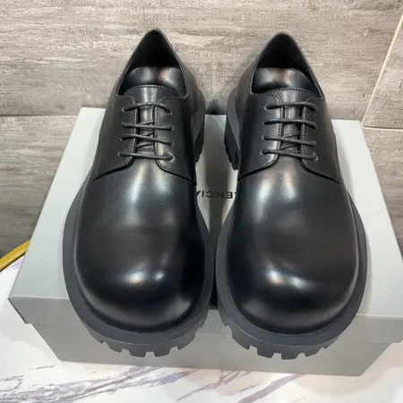 バレンシアガ ビジネスシューズ