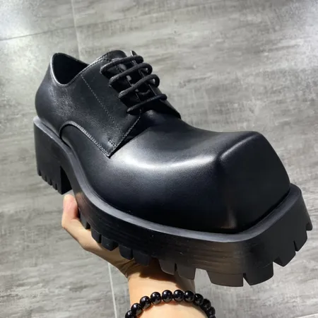 バレンシアガ ビジネスシューズ