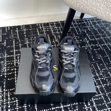 ヴェルサーチ カジュアルシューズ