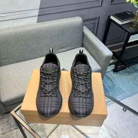 バーバリー ス スニーカー