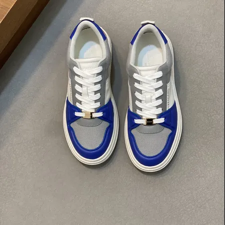 フェラガモ カジュアルシューズ