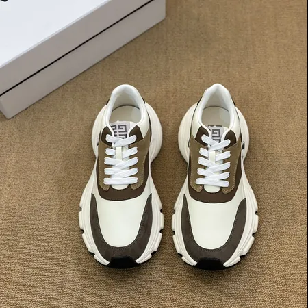 ジバンシィ スニーカー