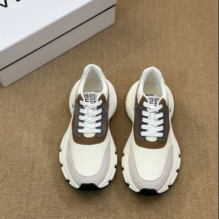 ジバンシィ スニーカー