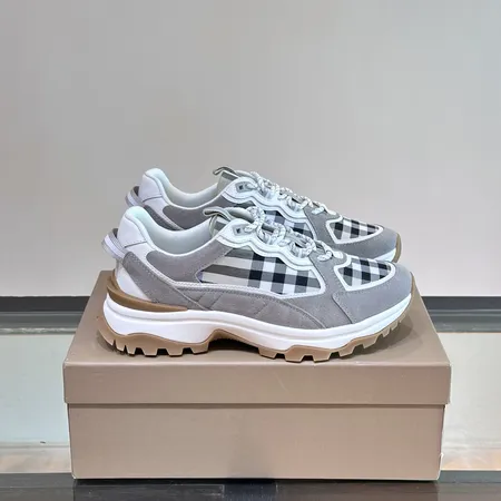 バーバリー ス スニーカー