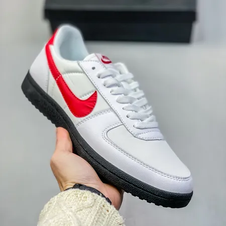 ナイキ カジュアルシューズ