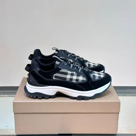 バーバリー ス スニーカー