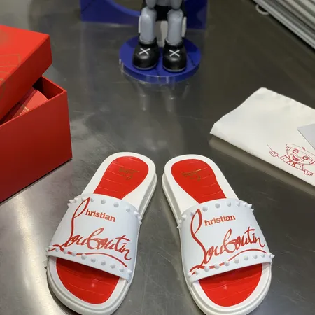 クリスチャン・ルブタン スリッパ
