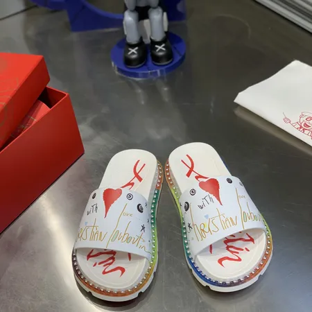 クリスチャン・ルブタン スリッパ