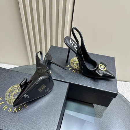 ヴェルサーチ サンダル