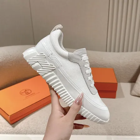 エルメス スニーカー