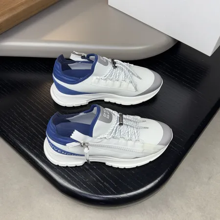 ジバンシィ スニーカー