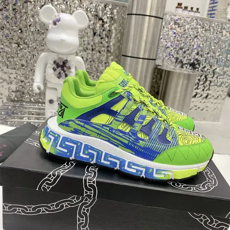 ヴェルサーチ スニーカー