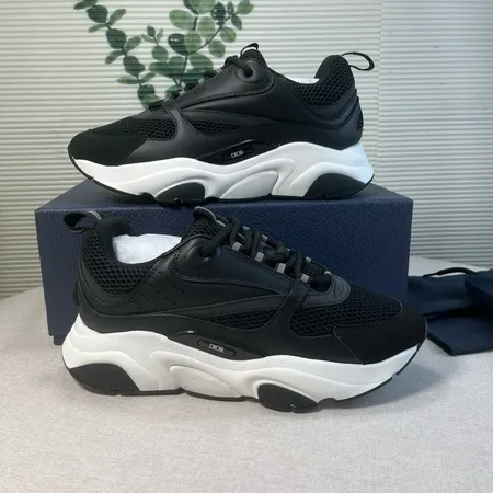 ディオール スニーカー