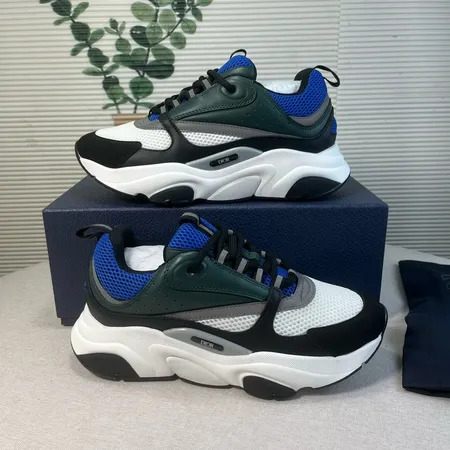 ディオール スニーカー