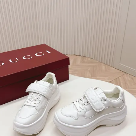 グッチ スニーカー
