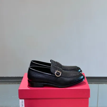 フェラガモ ビジネスシューズ