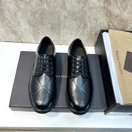 ボッテガ ヴェネタ ビジネスシューズ