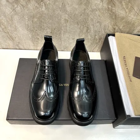 ボッテガ ヴェネタ ビジネスシューズ