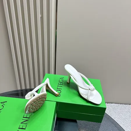 ボッテガ ヴェネタ サンダル