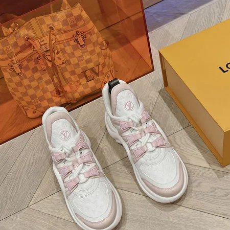 ルイヴィトン スニーカー