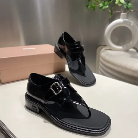 ミュウミュウ ビジネスシューズ