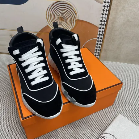 エルメス スニーカー