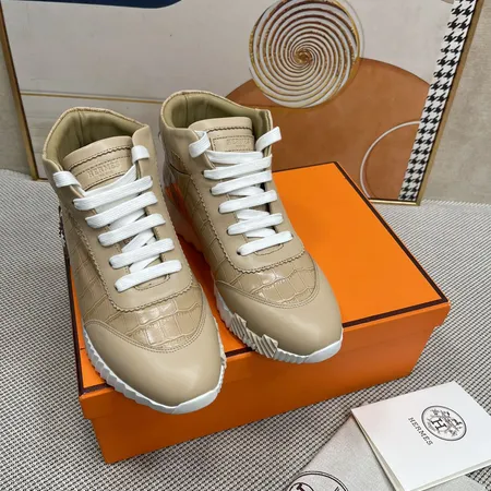 エルメス スニーカー