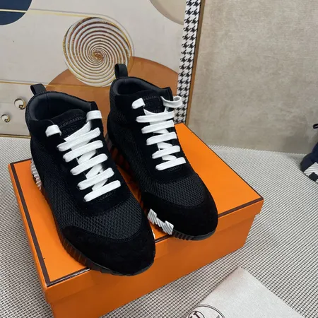 エルメス スニーカー