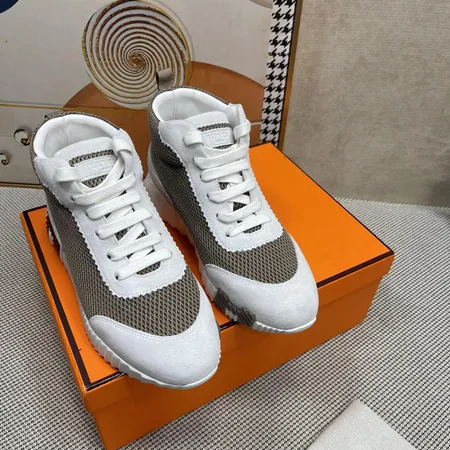 エルメス スニーカー