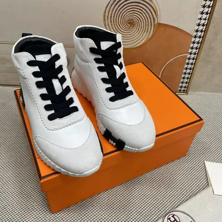 エルメス スニーカー