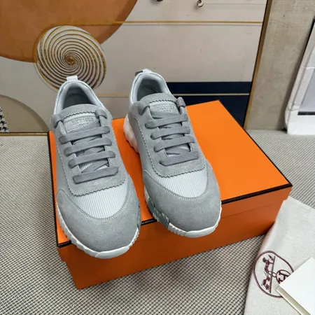 エルメス スニーカー