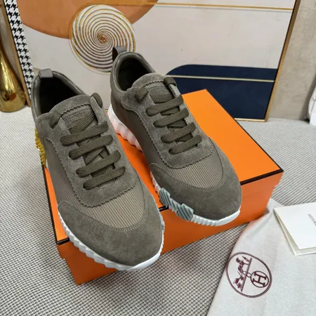 エルメス スニーカー